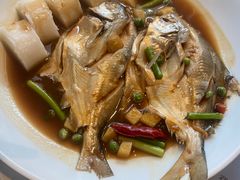 鲳鱼烧年糕-荣小馆(临海世纪花城店)