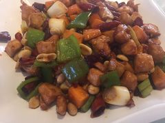 -赶海部落海鲜城(海阳路店)