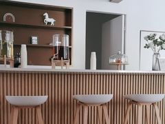 -上海宝信宝马4S店