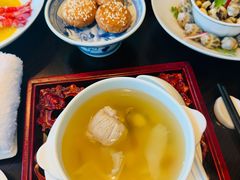 羊肚菌肉汁炖花胶-广州柏悦酒店·悦景轩·粤菜餐厅