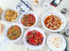 -笨罗卜浏阳菜馆(太平街店)