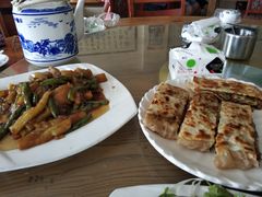 -溢心园香河肉饼总店