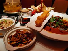 -鸽子侯·家宴·平价海鲜(市图书馆店)