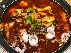 -霄汉牛三鲜湖北砂锅菜(万松园2店)