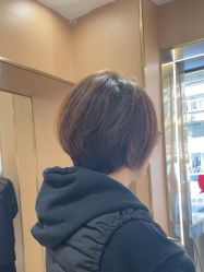 -一東造型烫发染发
