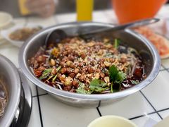 -周良天山牛杂城(天山路总店)