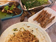 -肥肥虾庄·金牌油焖大虾(汉口城市广场店)