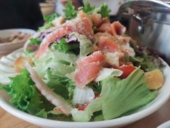 烟熏三文鱼沙拉-璞臻汽锅餐厅(南京东路店)