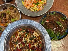 -老滇山寨•云南特色菜•地方菜•民族风情歌舞表演(金碧店)
