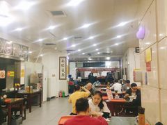 -牛一嘴·兰州牛肉面·大盘鸡(财富中心店)