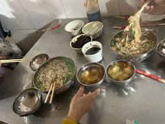 -正宗杨记普洱酸醋米线(总店)
