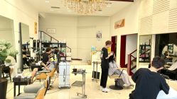 -Hello Lady发型设计