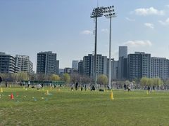 -Riverside河畔少儿足球培训(前滩店)