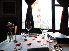 -弦月窗LUNETTE BY AMANDA(复兴路店)