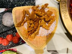 卡真&酥肉-哥老官重庆美蛙鱼头(龙湖杭州金沙天街店)