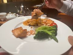 -东西风牛排馆周末烧烤自助(首都机场希尔顿店)