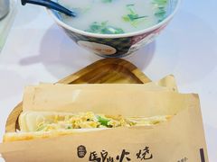 -驴公驴婆(曹杨店)