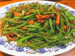 -老天桥酱肉烧饼夹肘子(天桥店)