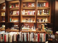 -二酉书店TOYOU BOOKS