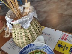 -包整·丝娃娃(一览甲秀楼风景店)