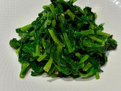 梅香咸鱼头手紫菜炒豆苗-广舟(千禧店)