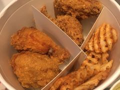 -麦当劳(世界城广场店)
