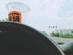-小巨场咖啡