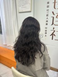 -镁连社·美联社