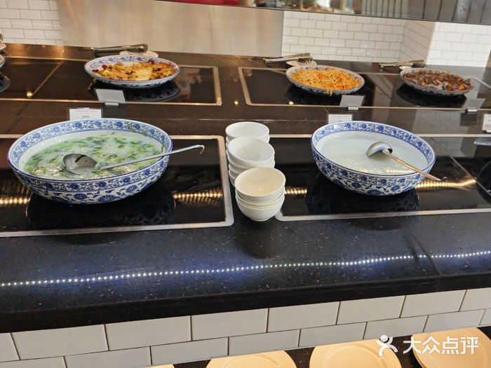 昆山琶拉帝诗酒店·河畔咖啡厅Riverside Cafe图片