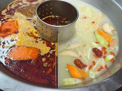 -佬土鹅肠火锅(解放路店)