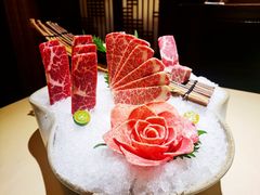 顶级肥牛组合-余欢领鲜火锅(新街口店)
