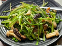 -大树下海鲜饭店