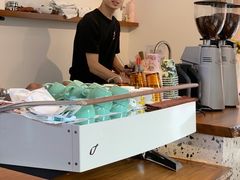 -Line 咖啡(石厦花园店)