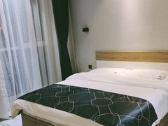 -蓝希酒店·天津河东万达广场店(天津武警医院店)