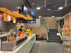 -麦当劳(友谊路得来速店)