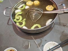 -官塘陈记鱼生·潮汕砂锅粥·牛肉火锅(潮枫路总店)