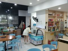 大堂-老何家后安粉·糟粕醋海鲜火锅(三亚湾椰梦长廊店)
