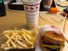 -In-N-Out Burger(LAX)