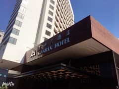 -燕山大酒店