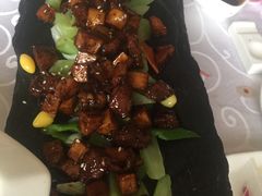 -湖庭壹品鸭王·传统北京烤鸭·别墅私房菜·庭院宵夜(江宁店)