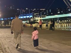 -南京眼步行桥