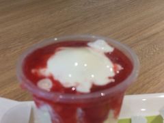 草莓圣代-德克士(绛州店)