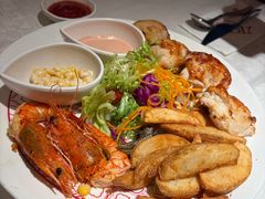 莎士雷可明斯克鸡肉红爪虾拼盘-俄士厨房(环球港店)