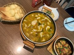 -有红鸡毛店·川菜(建设路店)