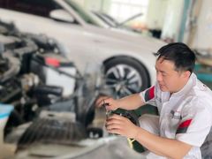 -畅通航行汽车钣金喷漆 无痕修复·局部喷漆