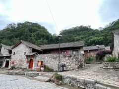 -高荡千年布依古寨旅游景区