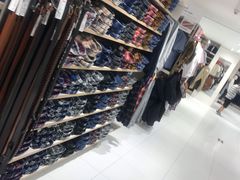 -优衣库(北京万柳华联购物中心店)