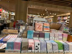 -覔书店(壹方城店)