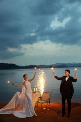 -喜爱高定婚纱摄影