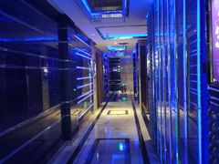 -蓝尊量贩(黄河路店)